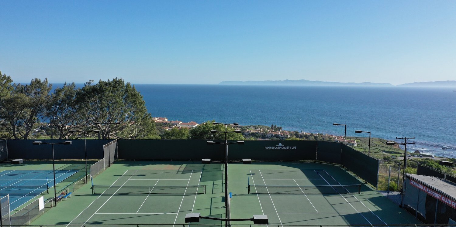 Where to play tennis in San Diego featuring Peninsula Tennis Club in Ocean Beach