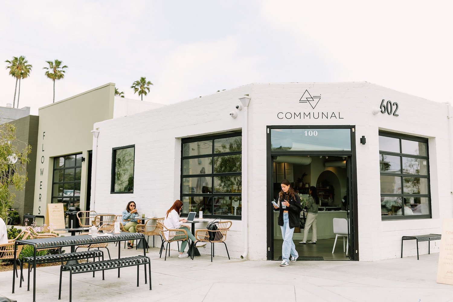 Exterior of San Diego coffee shop Communal Coffee located in Ocean Beach