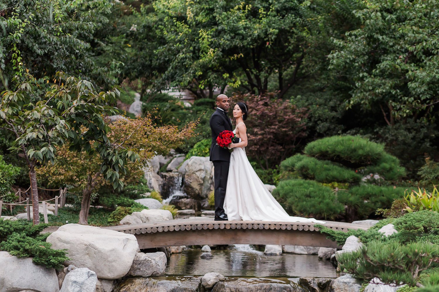 Best marriage proposal spots in San Diego featuring the Japanese Friendship Garden in Balboa Park featuring engagement pictures 