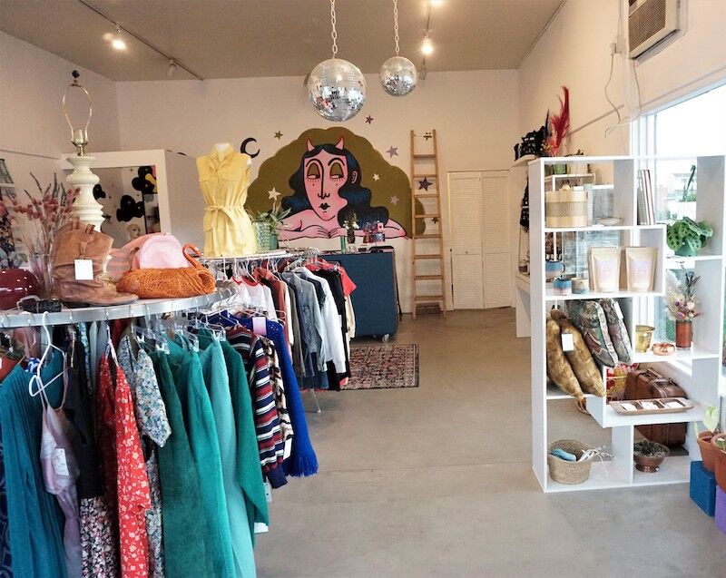 Custom Boutique Lady Clothing Store Design, Retail Fashion Women Garment  Shop Interior Design Ideas