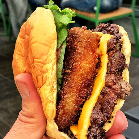 Shake Shack vs. In-N-Out: Which Burger is Better?
