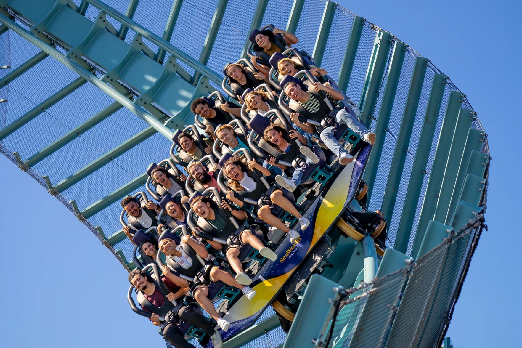 SeaWorld San Diego's Emperor dive coaster to open March 2022