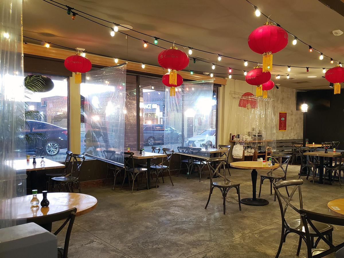 Dumpling Inn / Interior