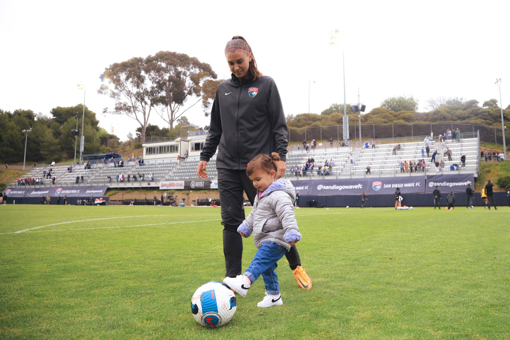 Alex Morgan and daughter play soccer