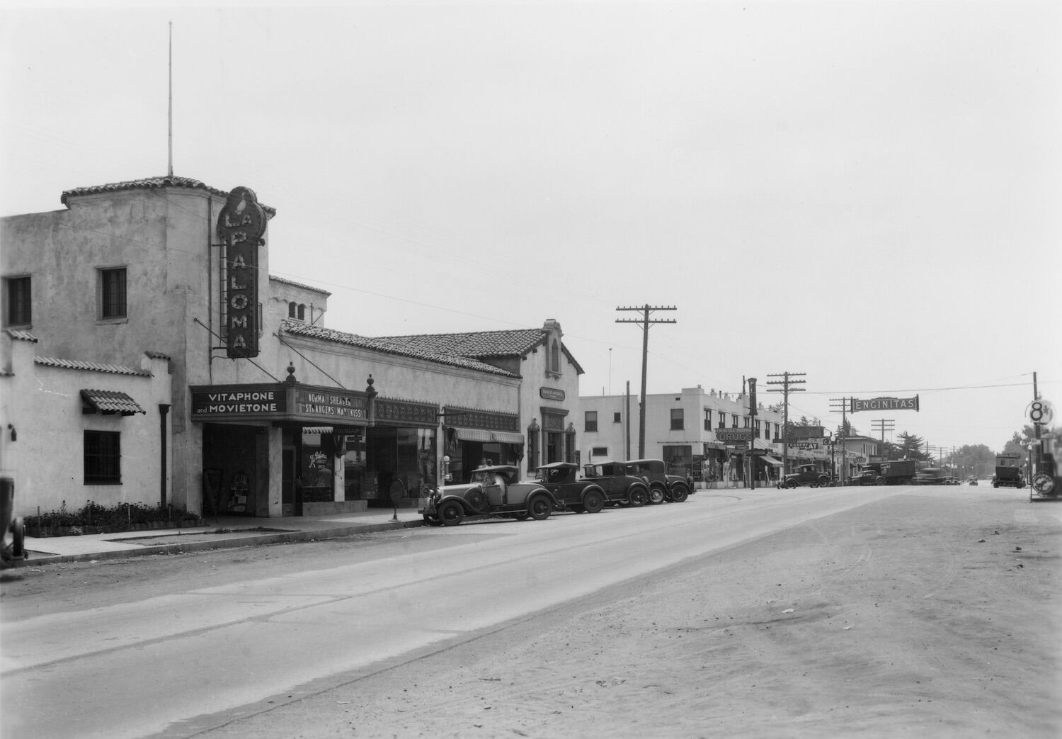 La Paloma Theatre San Diego History Oldest Movie Theater