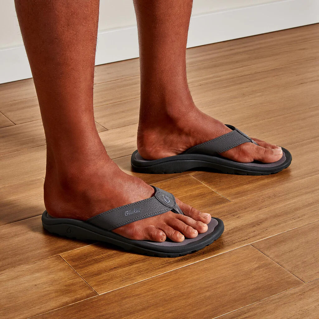 OluKai 'Ohana Men's Beach Sandals Epic Gardening Kevin Espiritu Products