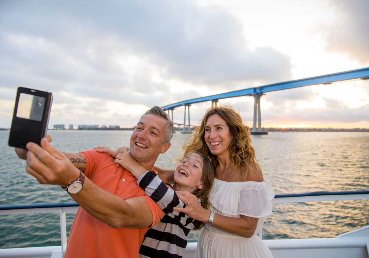 Fun things to do on Father's Day in San Diego 2024 including a Father's Day brunch cruise from City Experiences on the San Diego bay