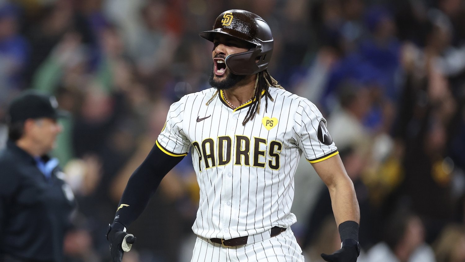 Padres player Fernando Tatís Jr. will face the Los Angeles Dodgers this May