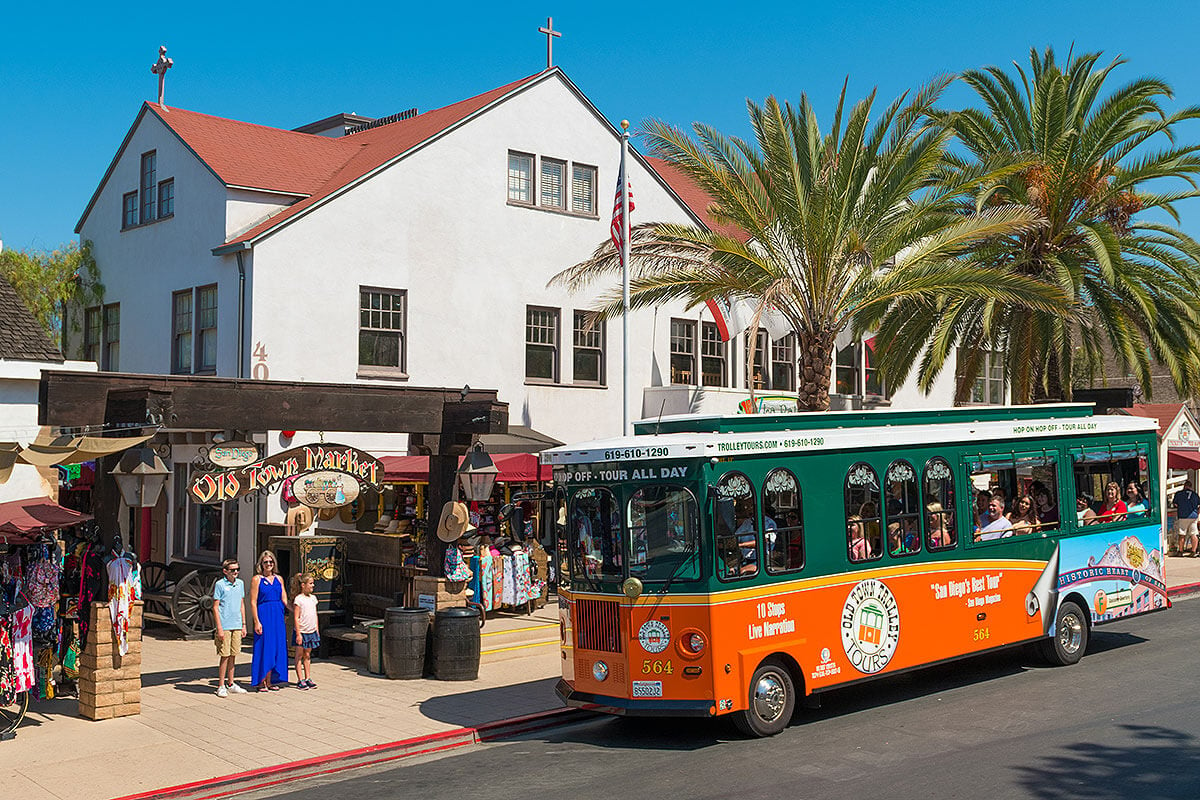 Fun things to do on Father's Day in San Diego 2024 including the Harney Street Market in Old Town on Sundays