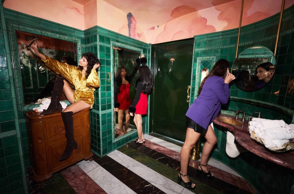 7 of San Diego's Sexiest & Best Bathrooms