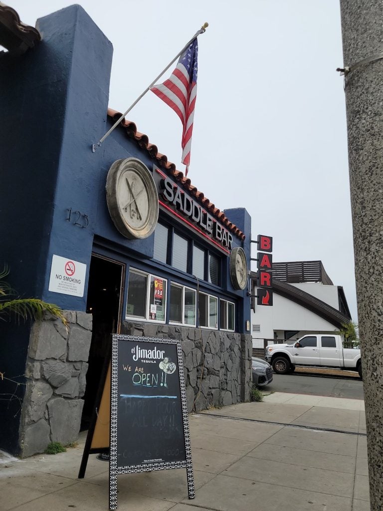 Exterior of San Diego Karaoke Bar Saddle Bar in Solana Beach