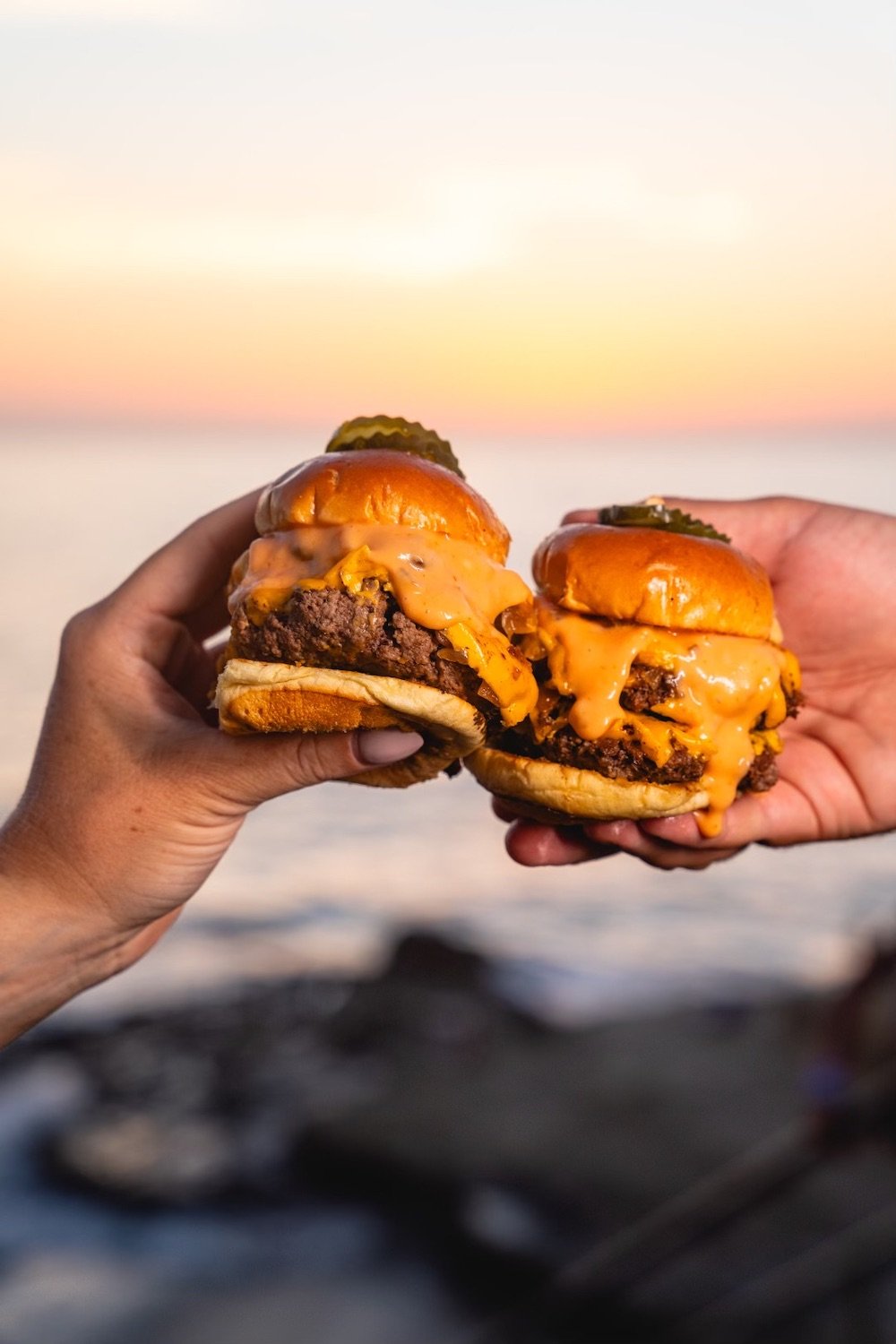 San Diego restaurant and burger joint Rosemarie's Burgers opening its second location in Ocean Beach featuring sliders at the beach