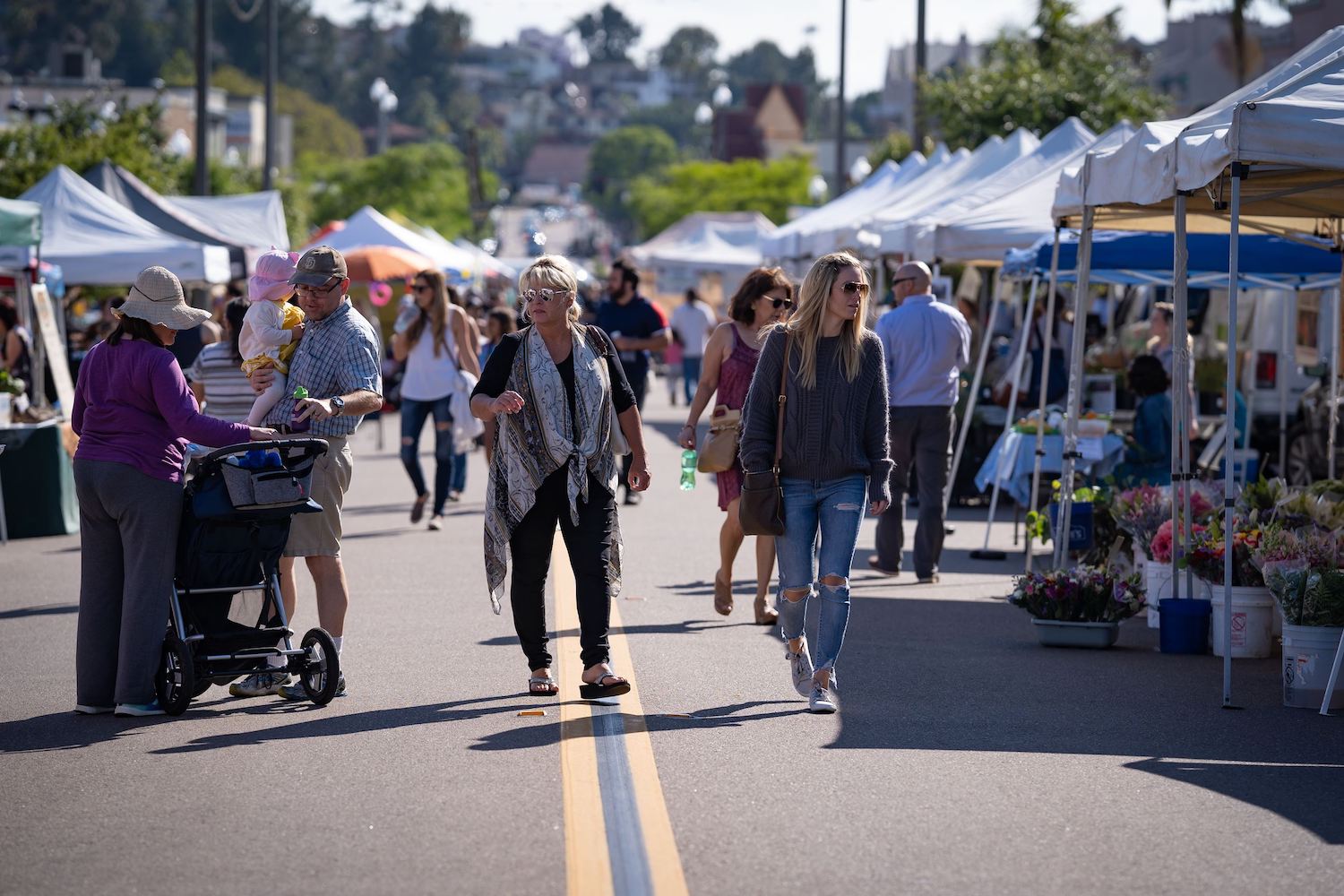 San Diego farmers markets featuring La Mesa Village Certified Farmers Market