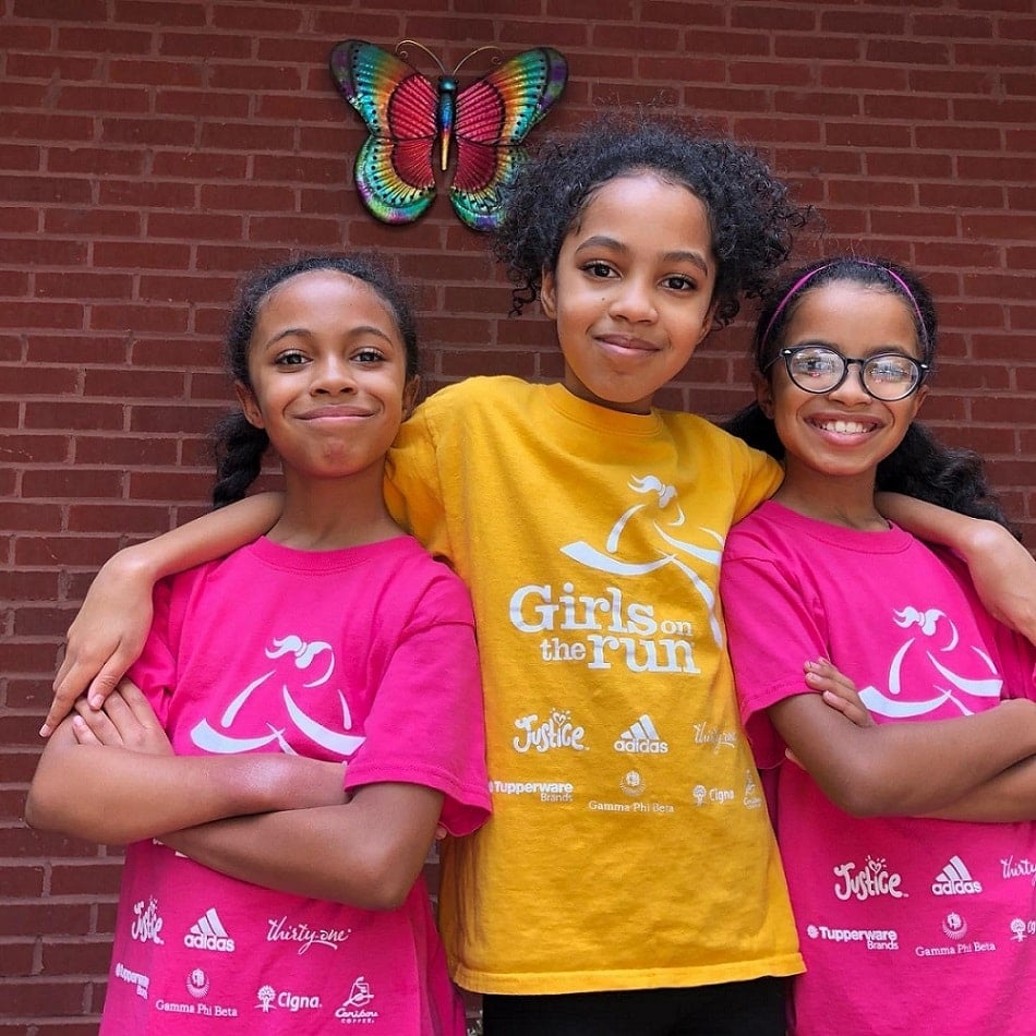 San Diego nonprofit Girls on the Run San Diego featuring a group of girls getting ready for a running event