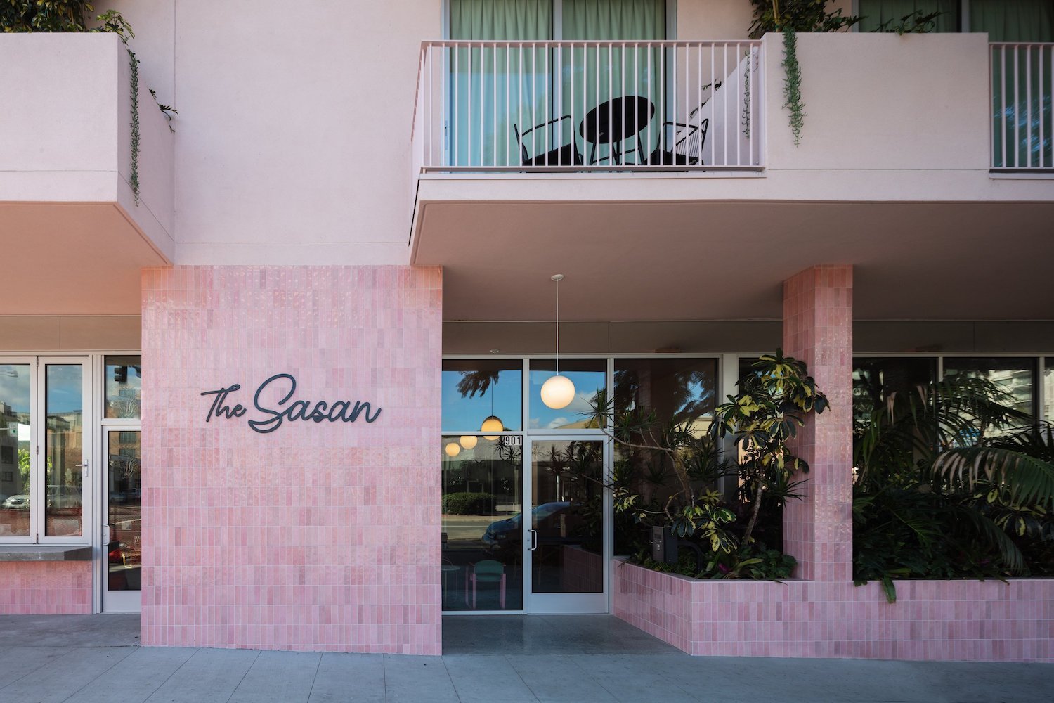 Exterior of the new Sasan building in Mission Hills, San Diego featuring a new rooftop restaurant Communion and a cafe called Paradis opening soon