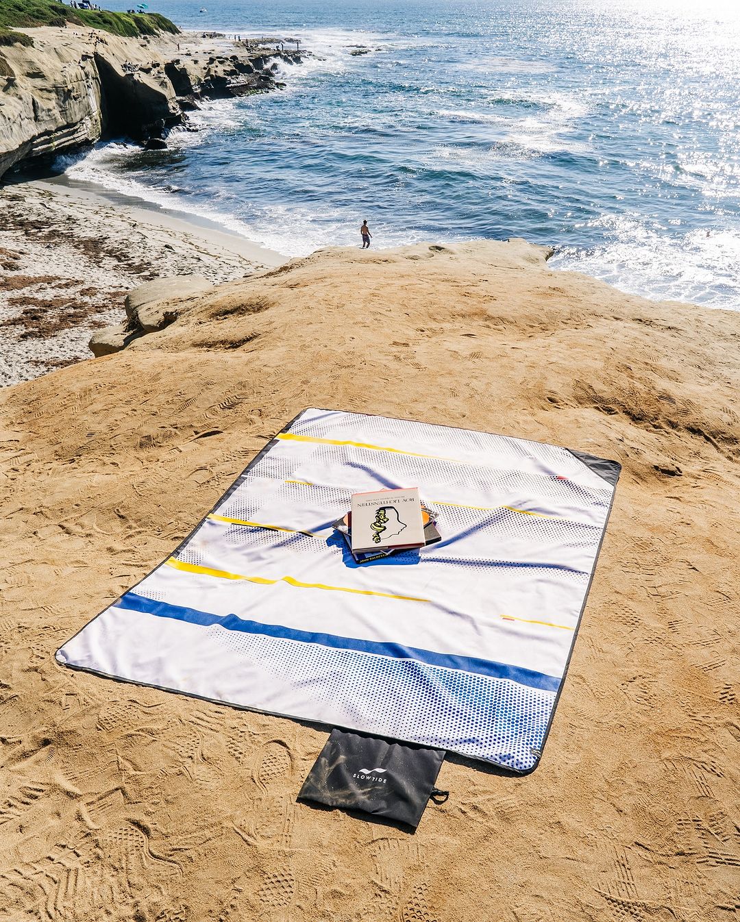 San Diego gifts to buy this holiday season featuring Roy Lichtenstein MCASD x Slowtide Beach Blanket from The Shop at MCASD