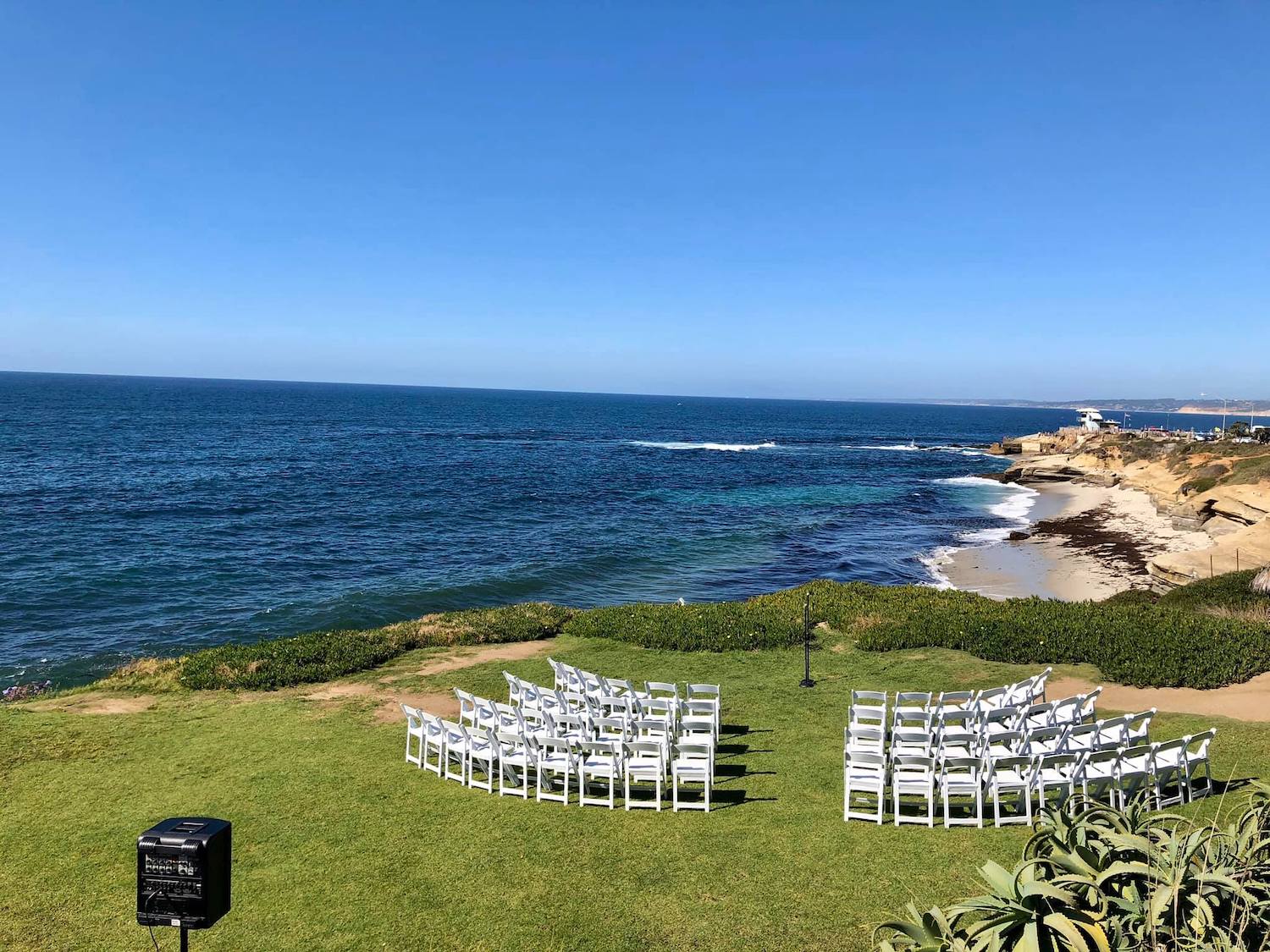 Best San Diego wedding venues featuring the Wedding Bowl in La Jolla on the coastline