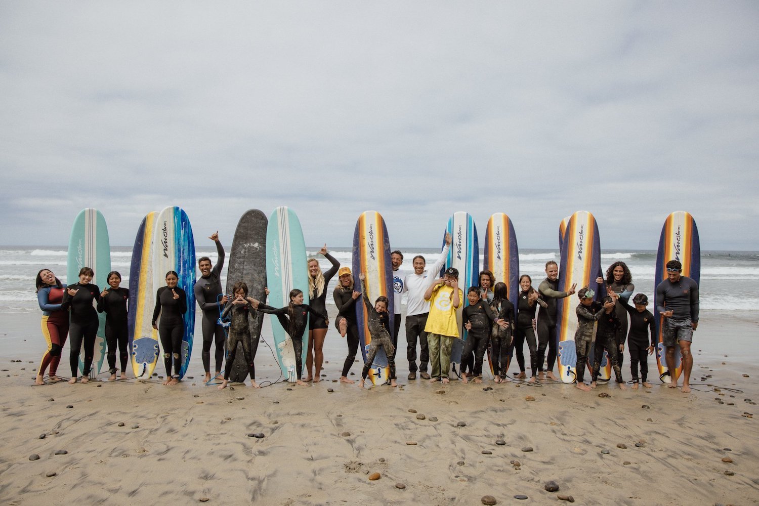 Un Mar de Colores San Diego nonprofit which takes underprivileged kids surfing 