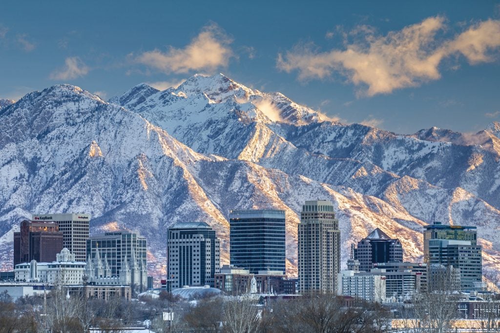 A Guide to Visiting Utah's Less-Crowded Ski Country