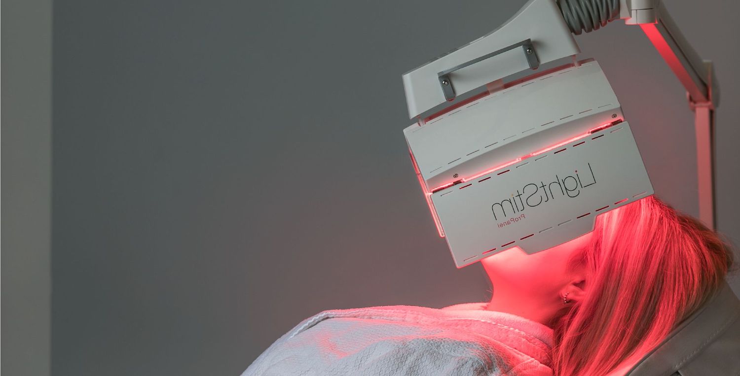 San Diego spa wellness and biohacking treatments featuring red-light therapy from Livkraft