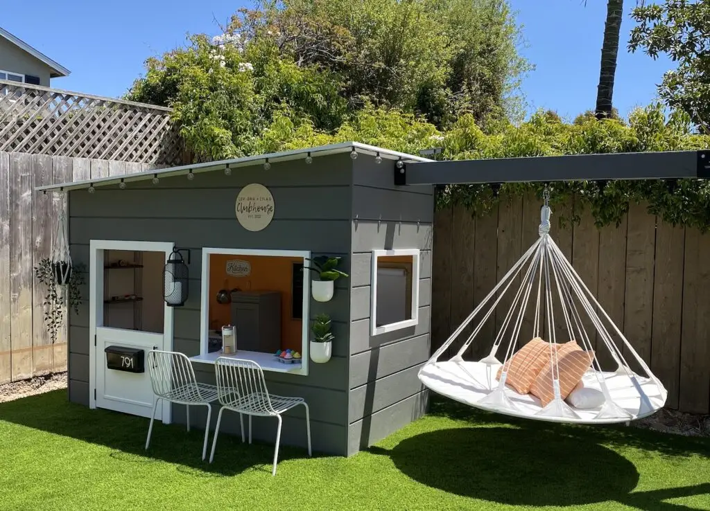 San Diego company Mini Playhomes building backyard kids playgrounds for families