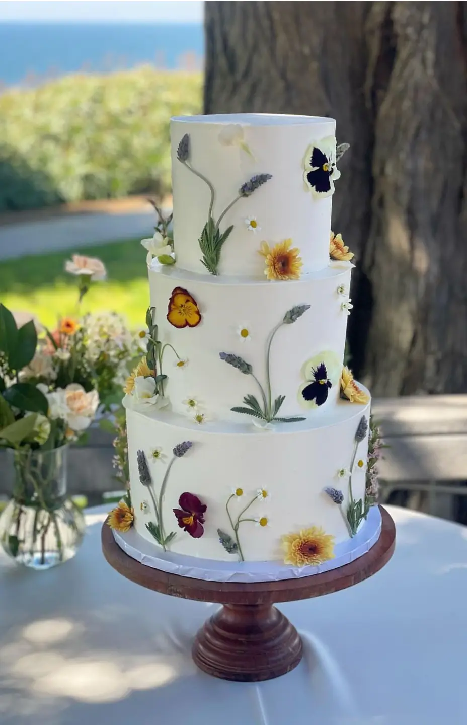 San Diego Magazine's Best of 2025 Reader's Pick winner for Weddings Frost Me Cafe and Bakery
