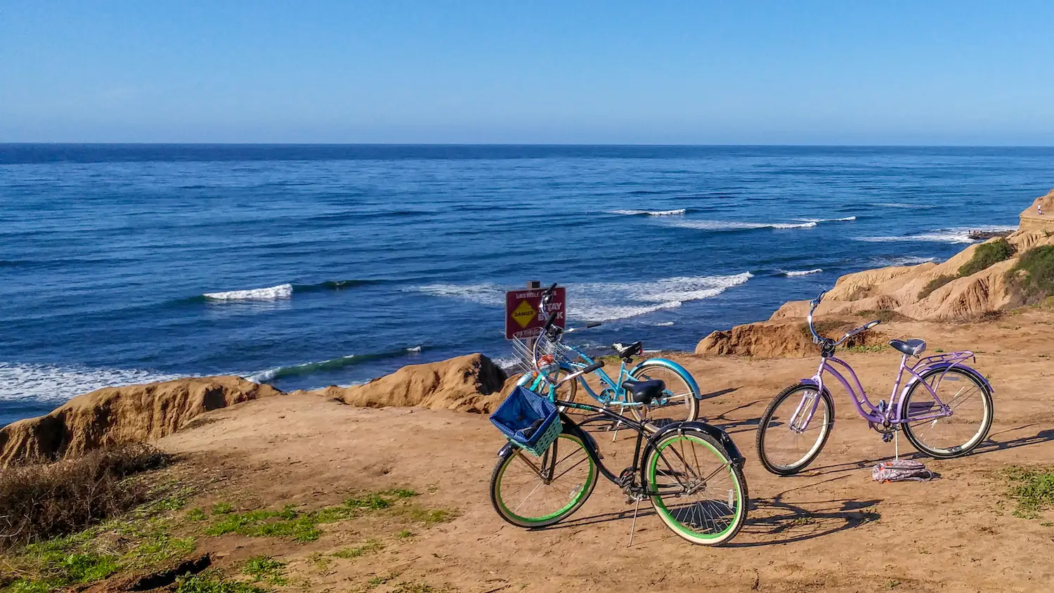 San Diego's best picnic spots at local parks featuring Sunset Cliffs Natural Park in Point Loma