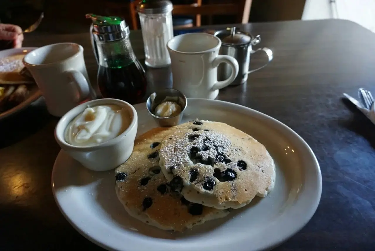 San Diego classic diner Point break Cafe in Point Loma