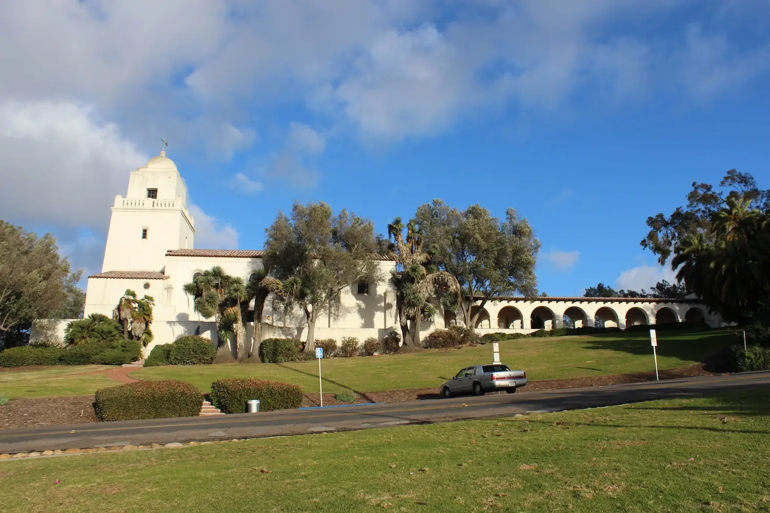 San Diego's best picnic spots at local parks featuring Presidio Park in Old Town