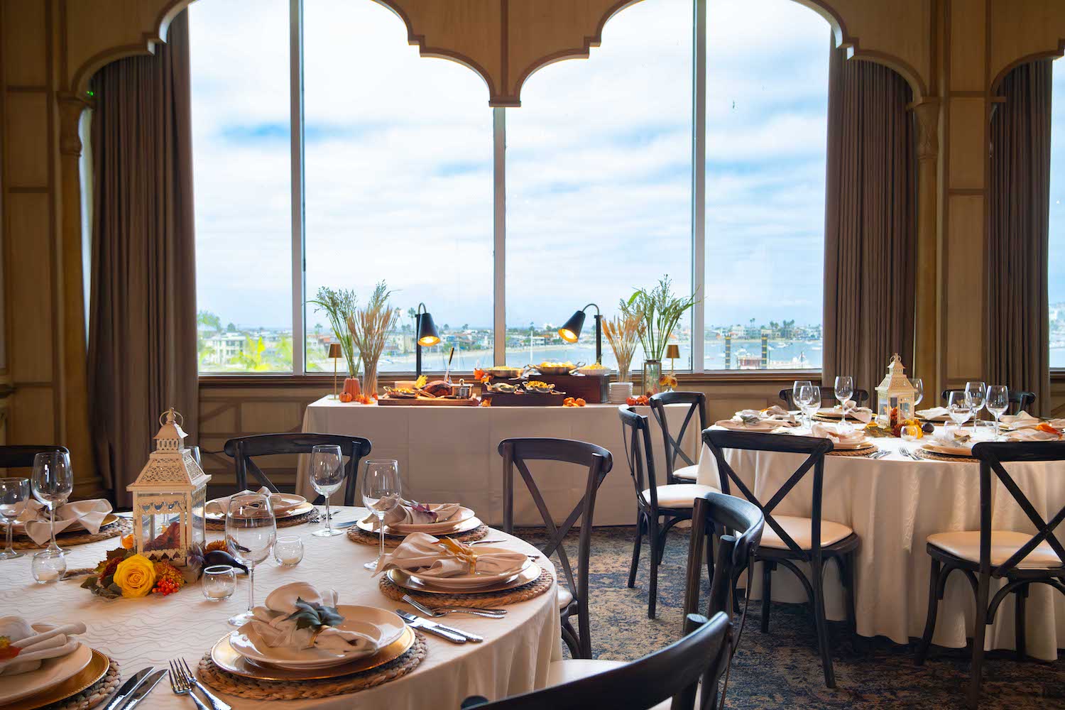 Thanksgiving Dinner in San Diego 2025 featuring a special holiday buffet at the Catamaran Resort in Mission Bay