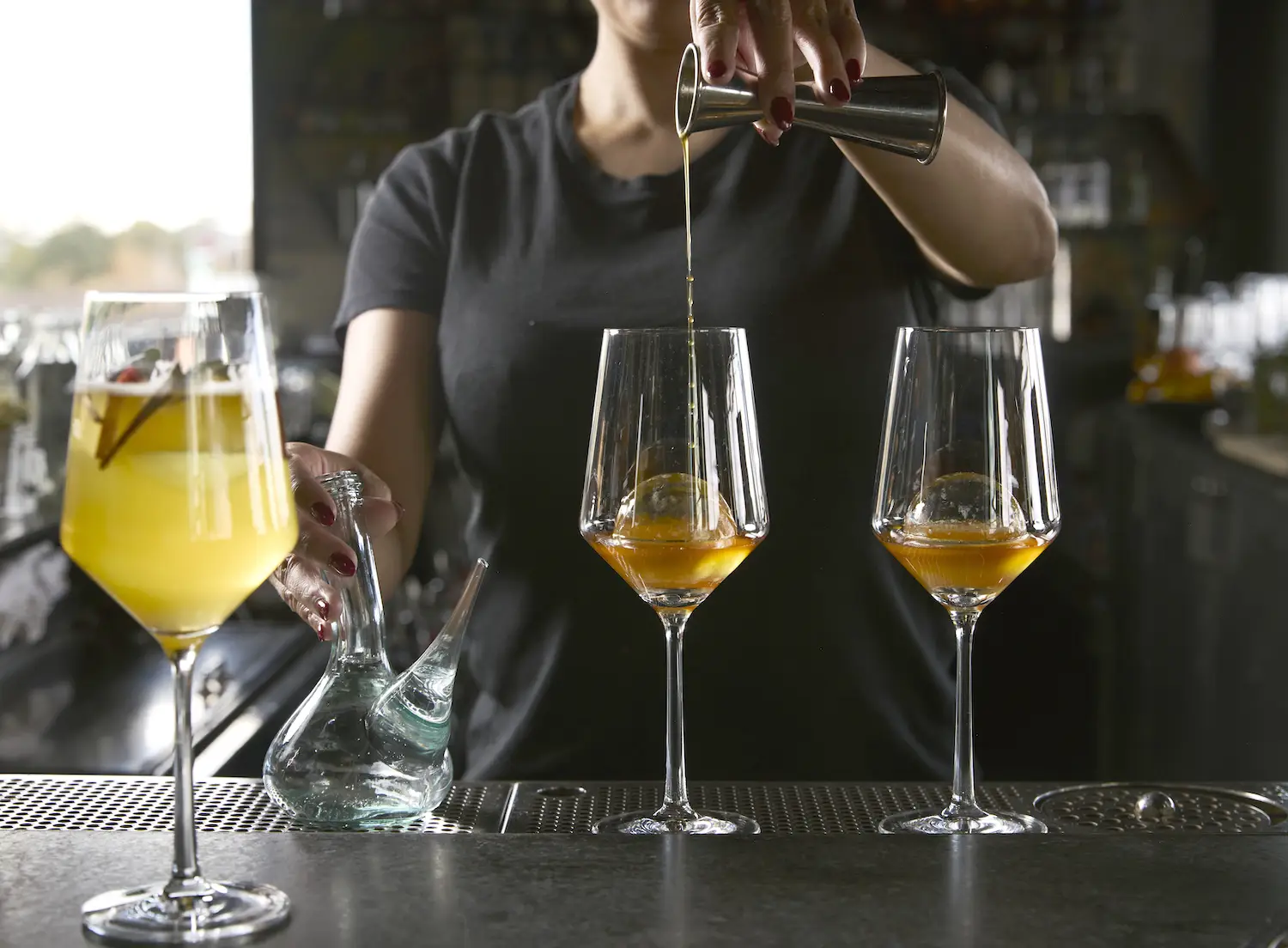 Cocktails and other alcoholic drinks from rooftop bar and restaurant El Five in the Lower Highlands