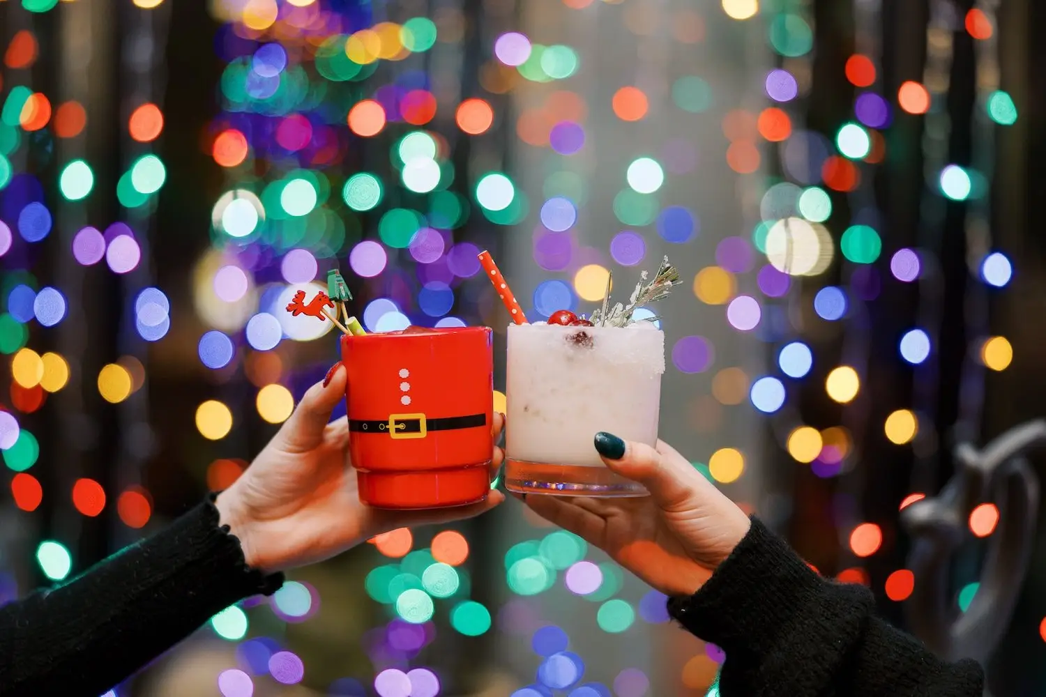 San Diego holiday pop up bar for seasonal cocktails featuring Holly Jolly Holiday Bar at F6ix