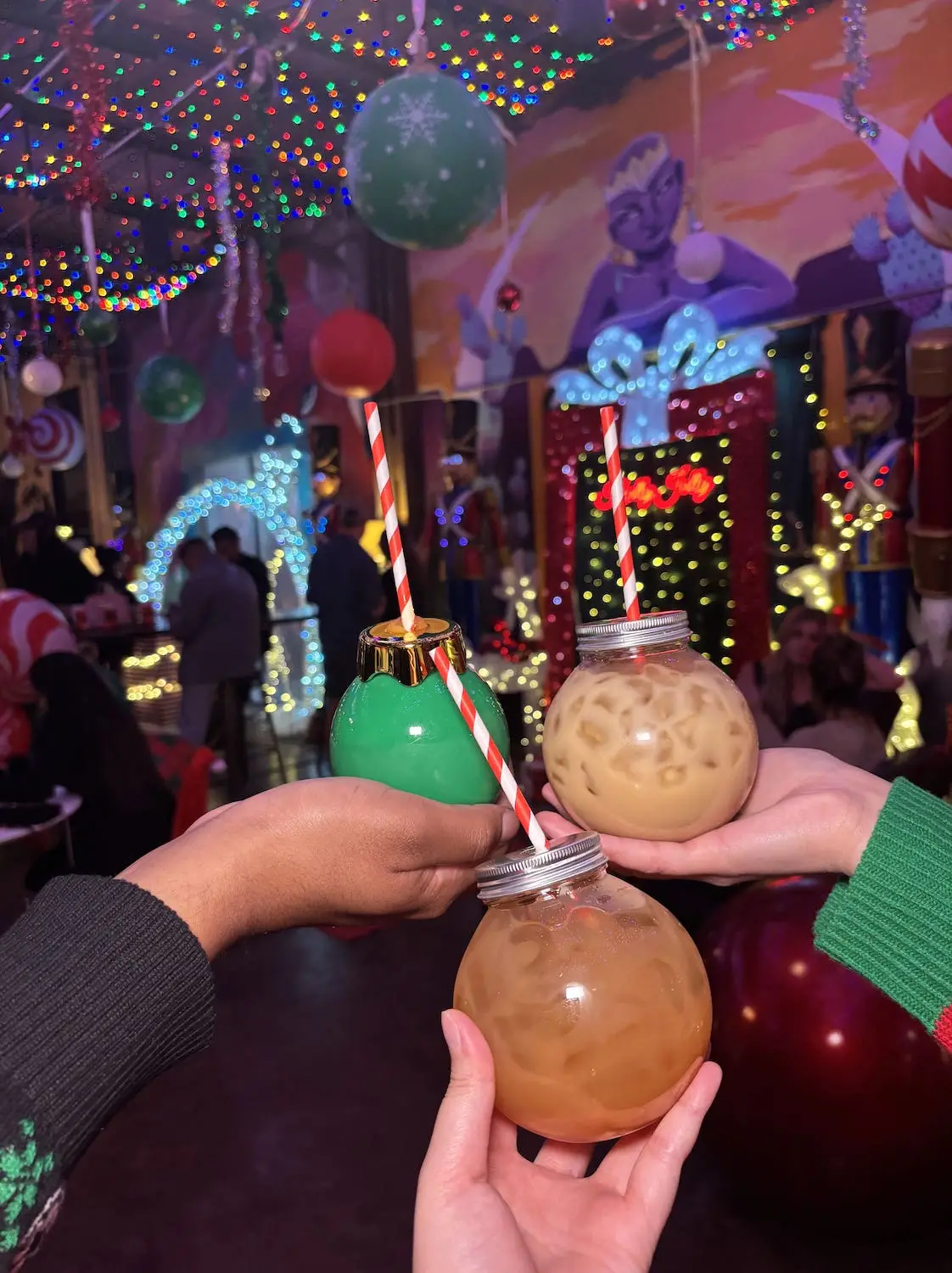 San Diego holiday pop up bar for seasonal cocktails featuring Holly Jolly Holiday Bar at F6ix in the Gaslamp Quarter