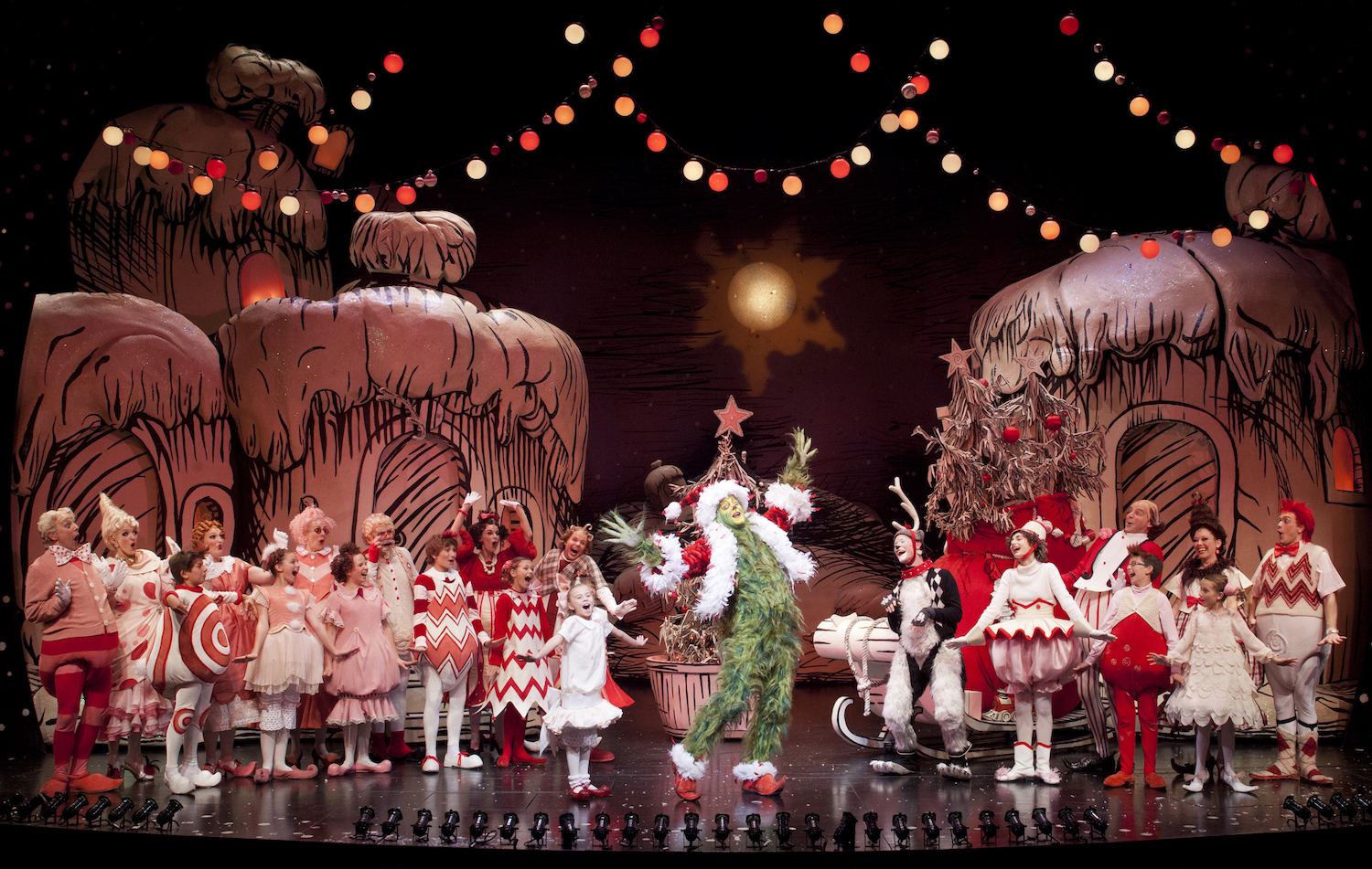 Fun events and things to do in San Diego this weekend November 4-9, 2025 featuring Dr. Seuss’ How the Grinch Stole Christmas! theater production at The Old Globe