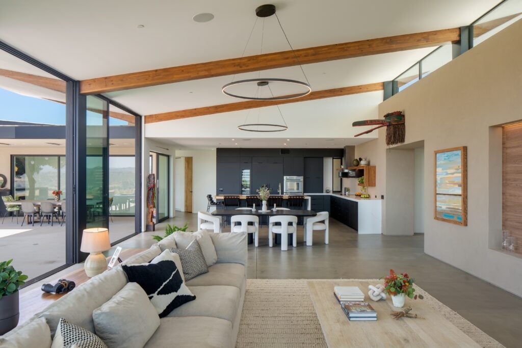 Modern Architecture Meets Agriculture in a Fallbrook Vineyard Estate
